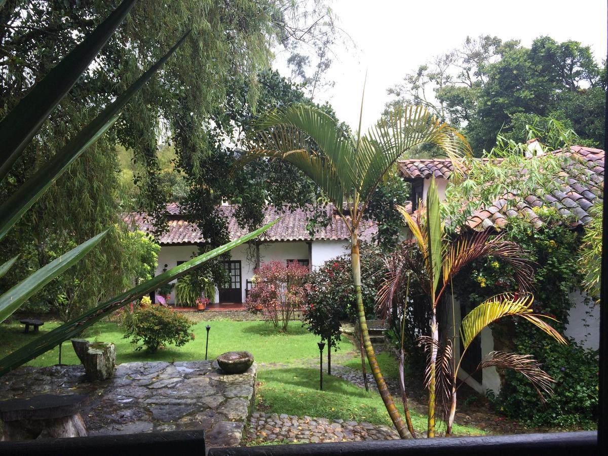Hotel Hacienda Baza Tibana ภายนอก รูปภาพ