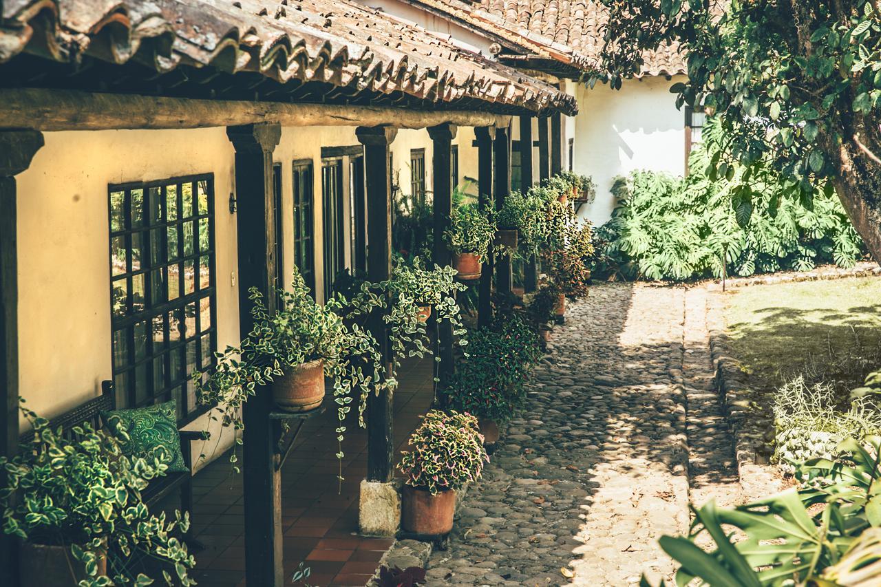 Hotel Hacienda Baza Tibana ภายนอก รูปภาพ