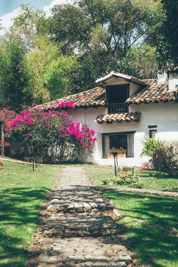 Hotel Hacienda Baza Tibana ภายนอก รูปภาพ
